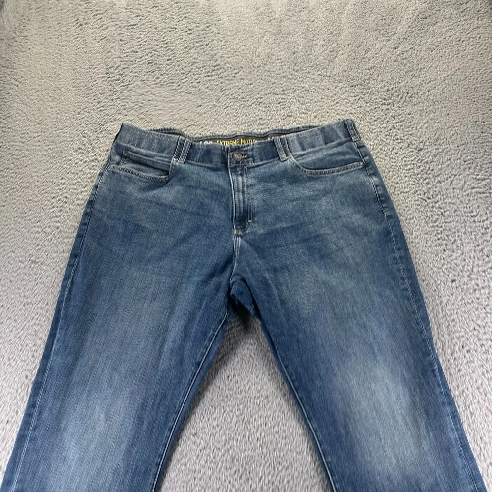 Lee Extreme Motion MVP Jeans Mens 42x30 Blue Cotton Denim Straight Faded Stretch